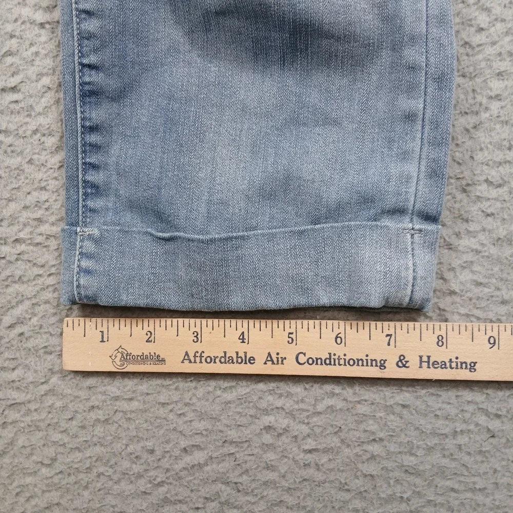 New York & Company Soho Curvy Crop Light Wash Denim Jeans Women's‎ Size 14 EUC